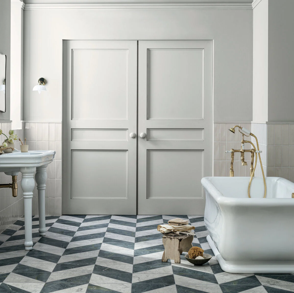 Blends Grigio Triangle Marble Tile - Image 2