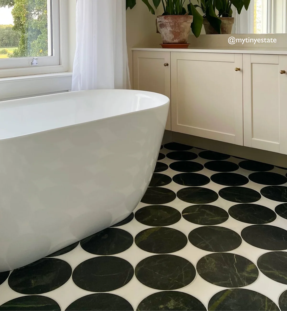 Blends Verde Circle Marble Tile - Image 7