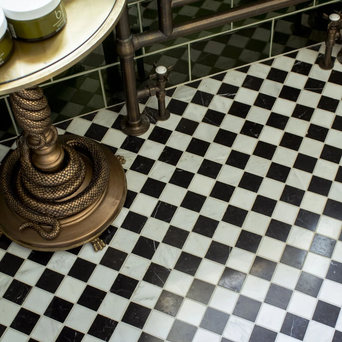 Chequers Court 4.8sq White & Black bevelled edge - Image 2