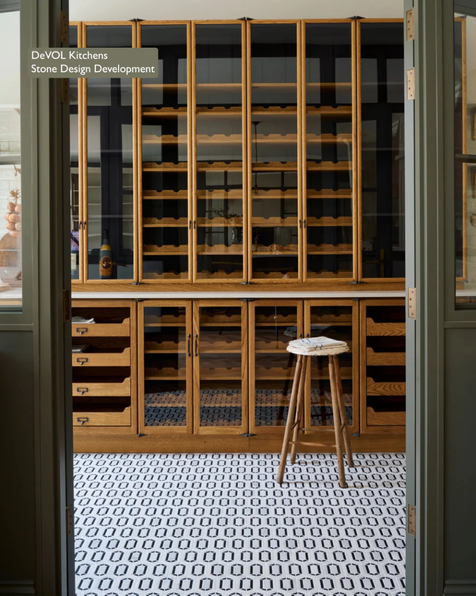 Chequers Court Double Hexagon - Image 5