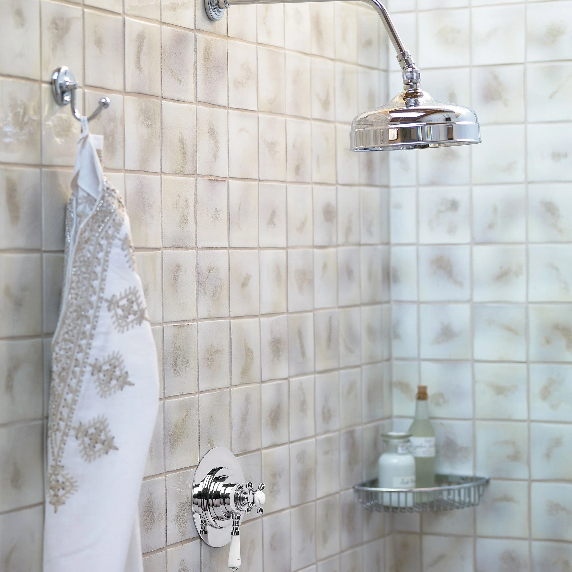 Classic Medium Shower Rose 8" - Image 2
