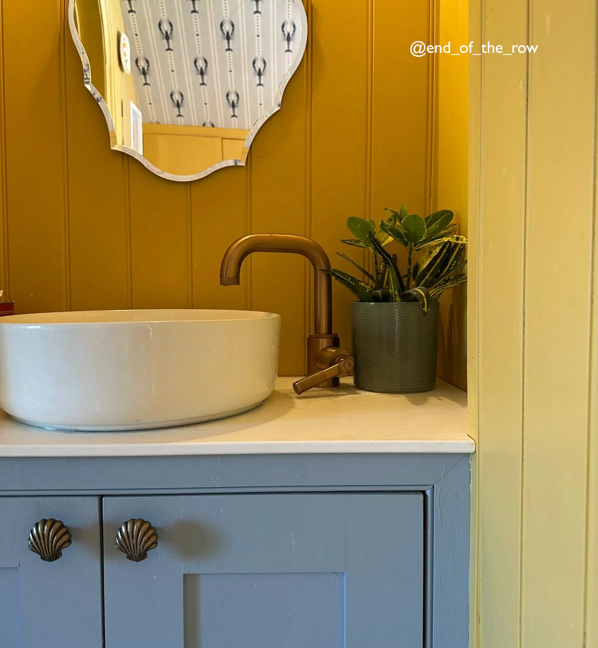 Goldfinch Paint - Image 2