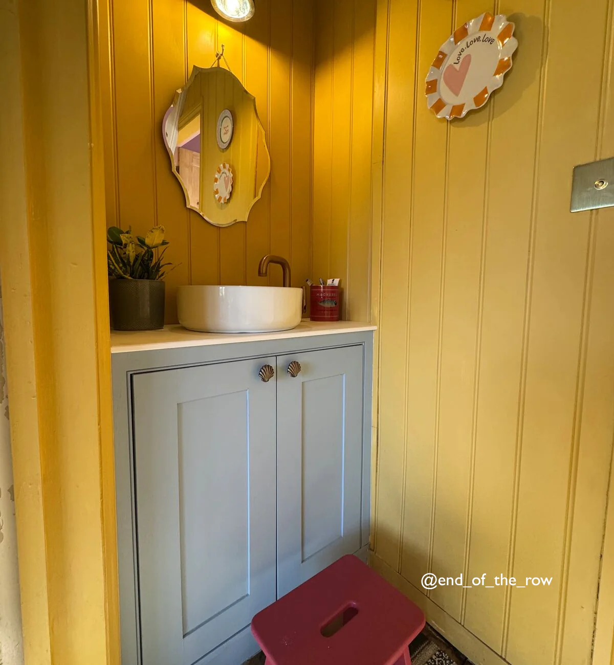 Goldfinch Paint - Image 5