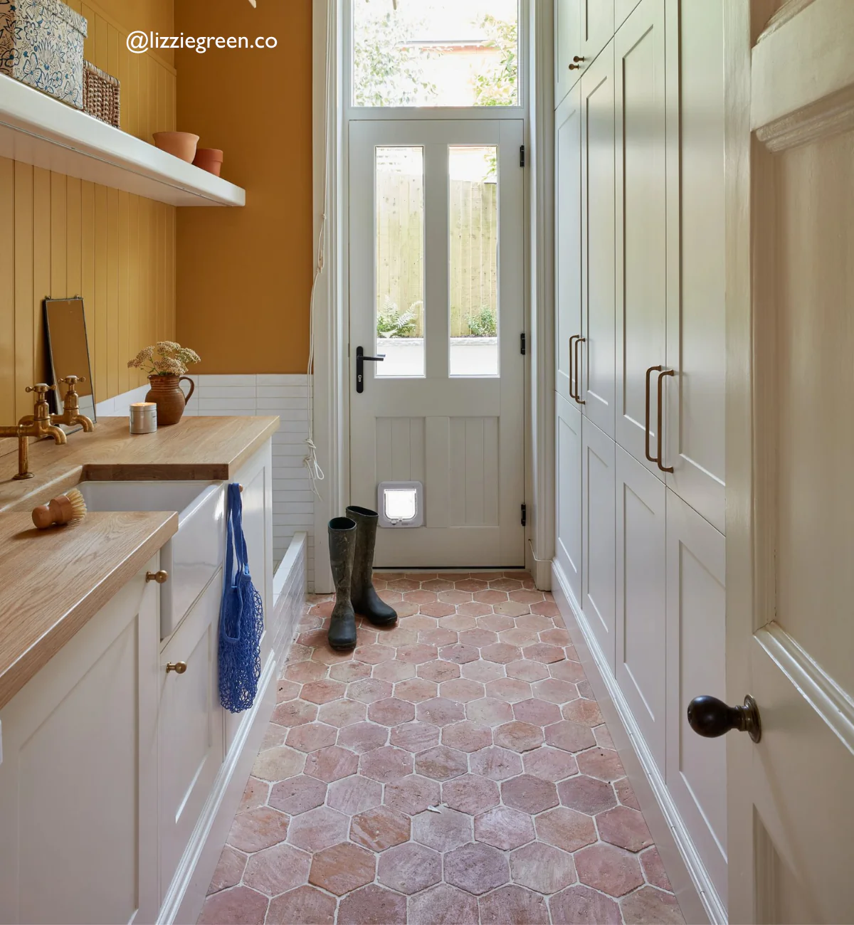 Handmade Classic Terracotta Hexagonal Tile - Image 9