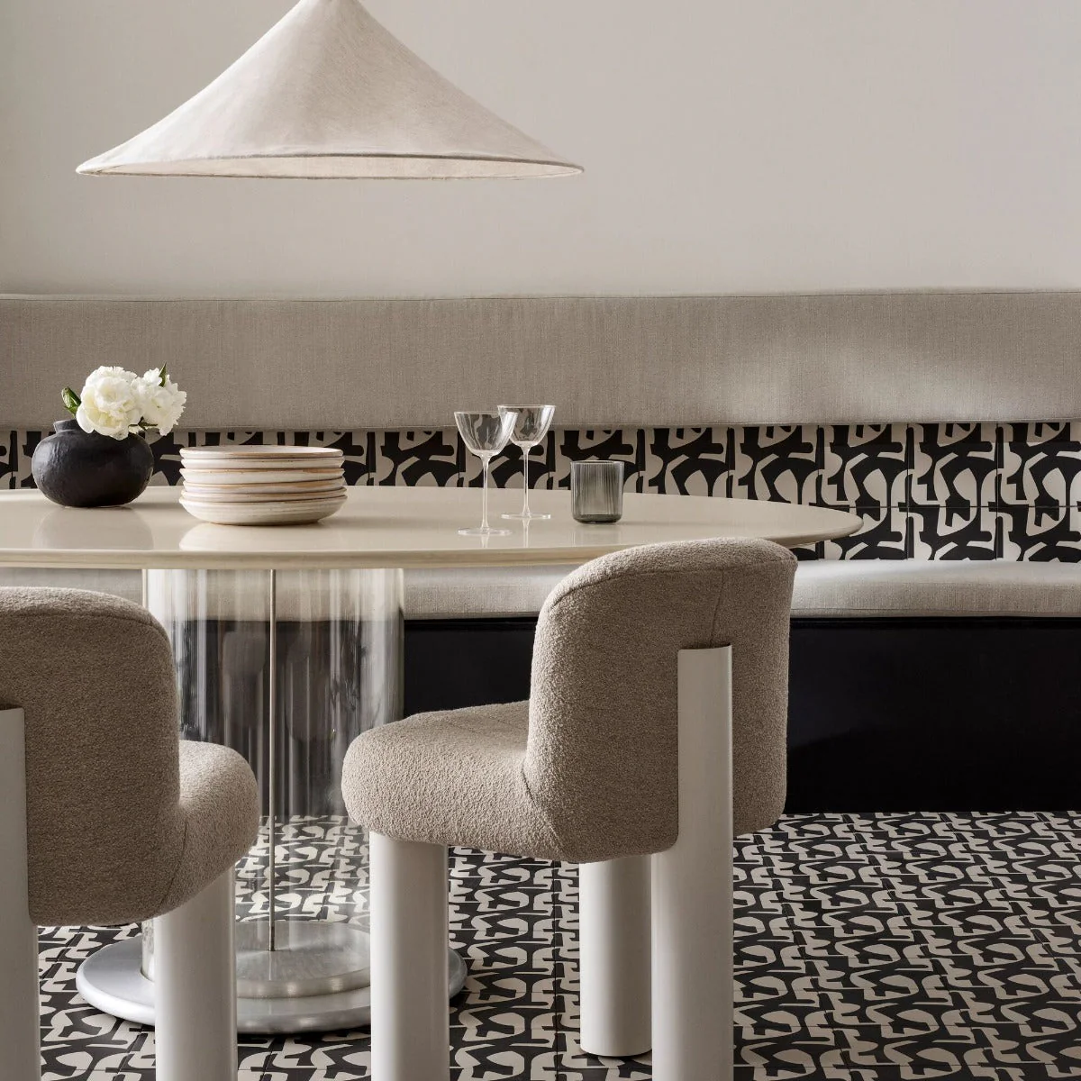 Kelly Hoppen Puzzle Black and White - Sample - Image 3
