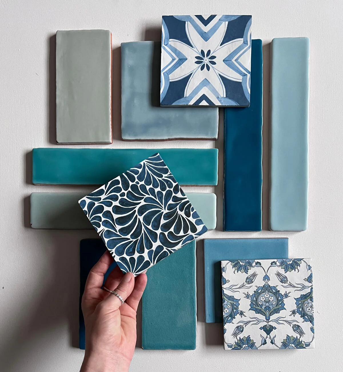 Kelmscott Emery Blue Patterned Tile - Image 3