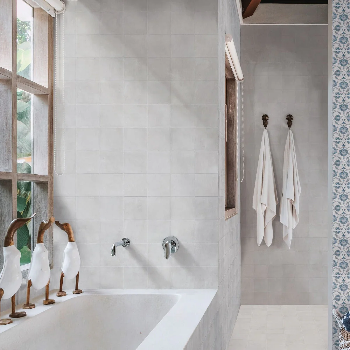 Kelmscott White - Sample - Image 2