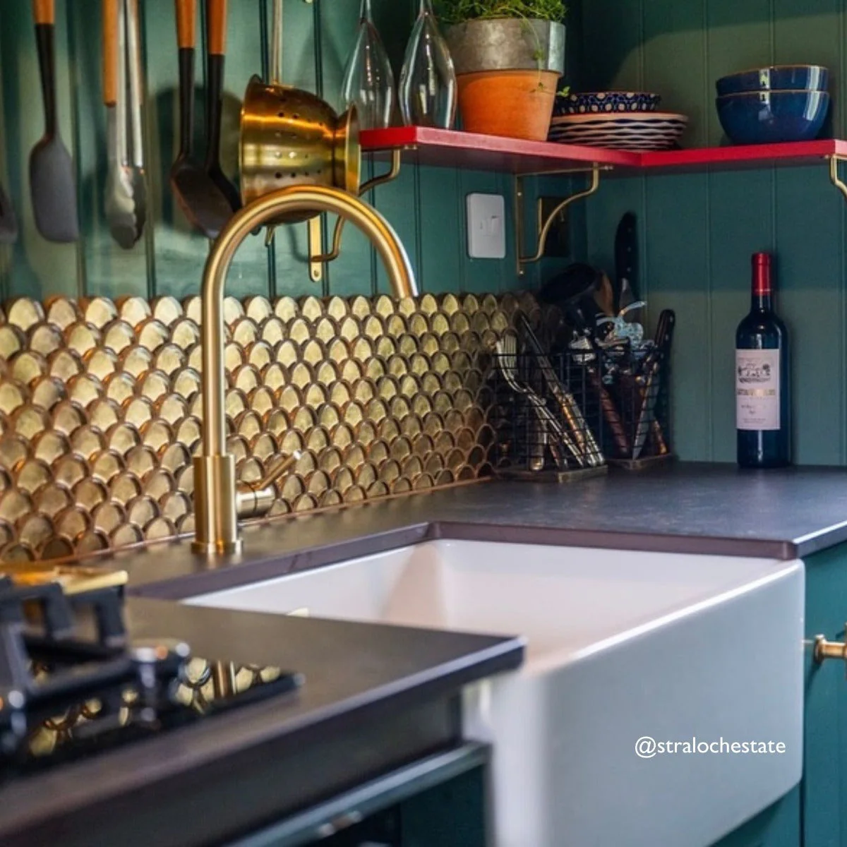 Metallic Vitreum Aurum Fan Gold Glass Tile - Image 3