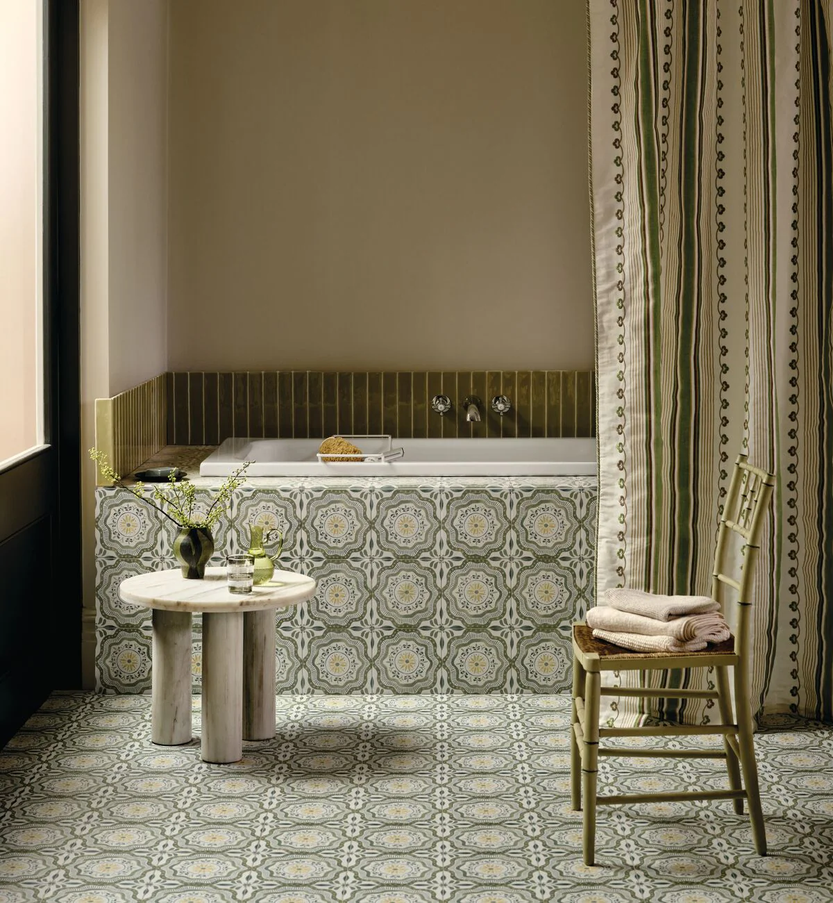 Nina Campbell Cochin Green Porcelain Tile - Image 4