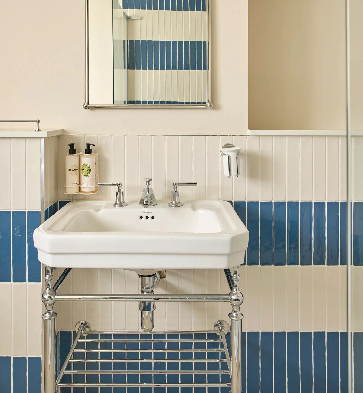 Nina Campbell Rivage Indigo Glazed Wall Tile - Image 8