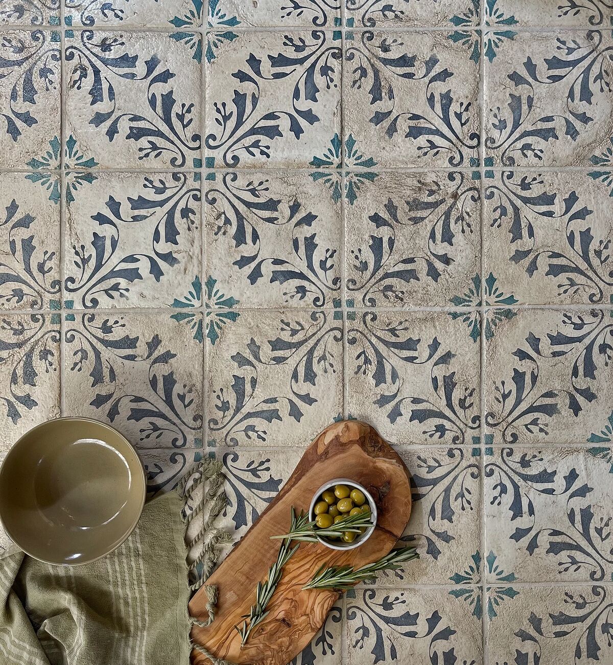 Paris Josette Patterned Terracotta Tile - Image 4
